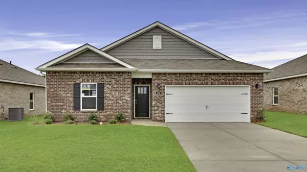 336 Ruby Elm Avenue NE, Huntsville, AL 35810