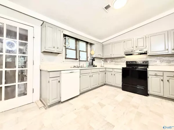 Trinity, AL 35673,89 Bell Drive