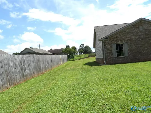 Toney, AL 35773,515 Banyon Road