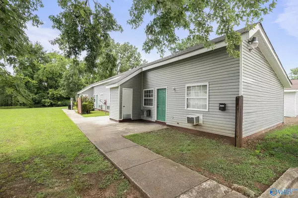 3706 Squaw Valley, Huntsville, AL 35805