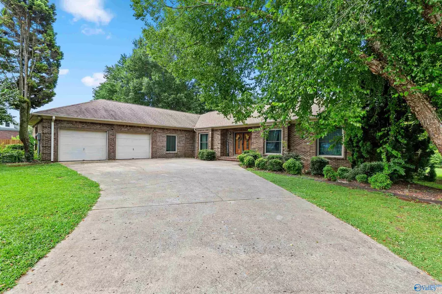 102 Maverick Drive, Harvest, AL 35749
