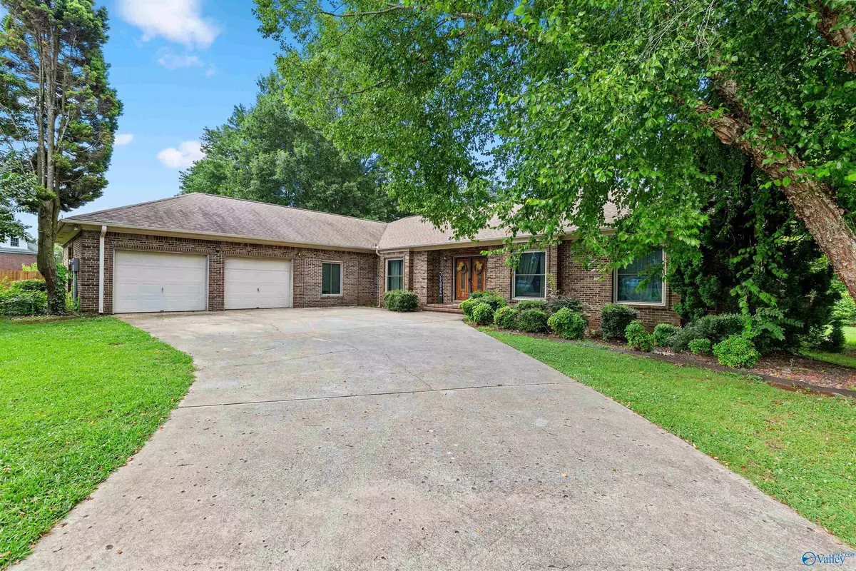 Harvest, AL 35749,102 Maverick Drive