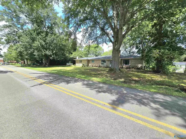 Arab, AL 35016,614 6th Street NE