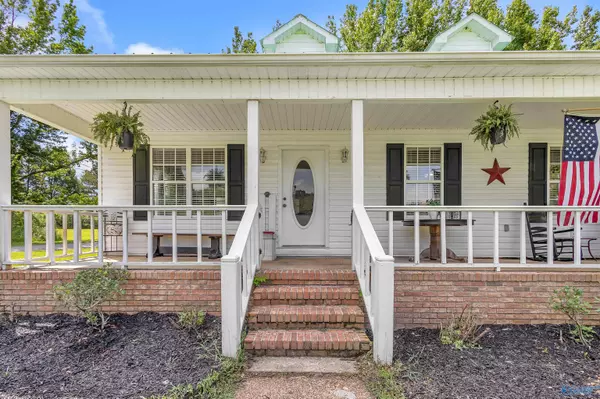 Somerville, AL 35670,89 Friendship Road