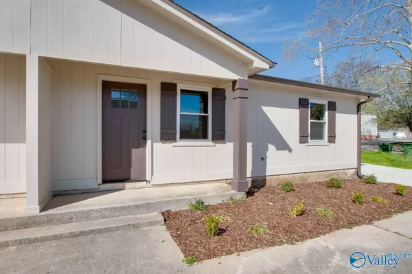 Huntsville, AL 35805,4104 Mcvay Street #A