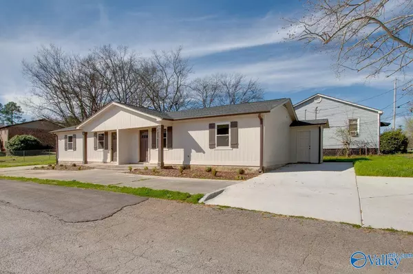 Huntsville, AL 35805,4104 Mcvay Street #A