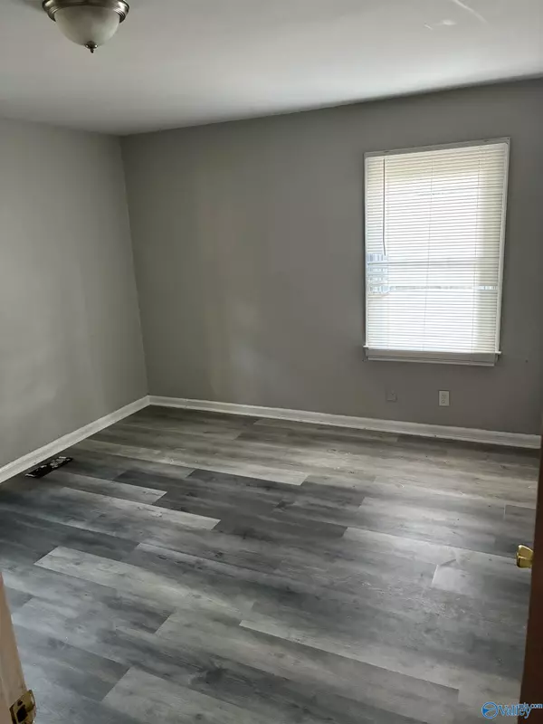 Toney, AL 35773,995 Mckee Road