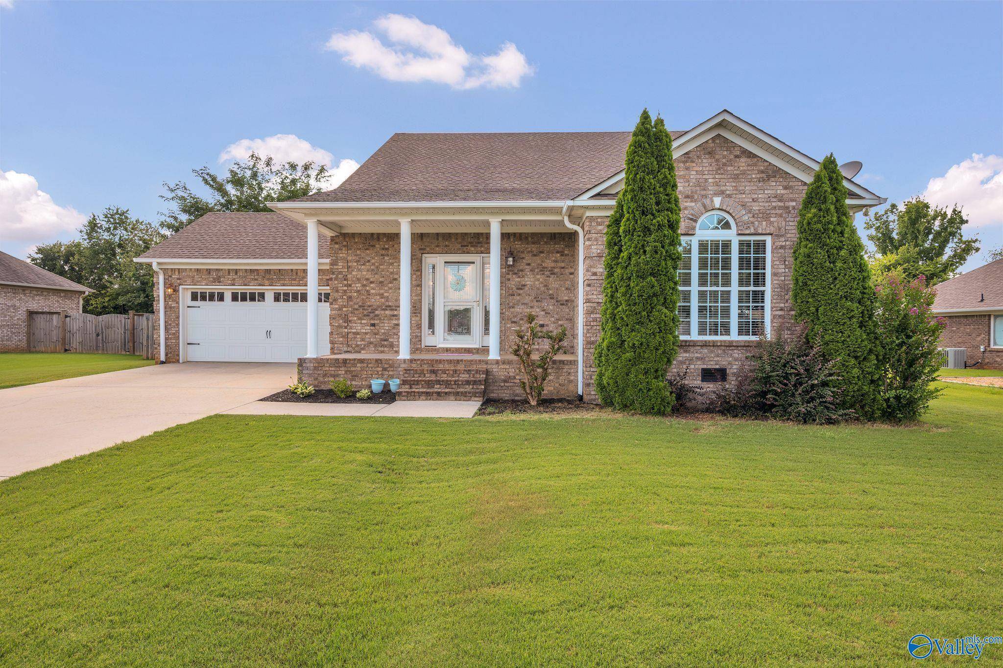 25721 Caldera Drive, Athens, AL 35613