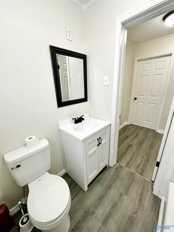 Hillsboro, AL 35643,48 Oakdale Avenue