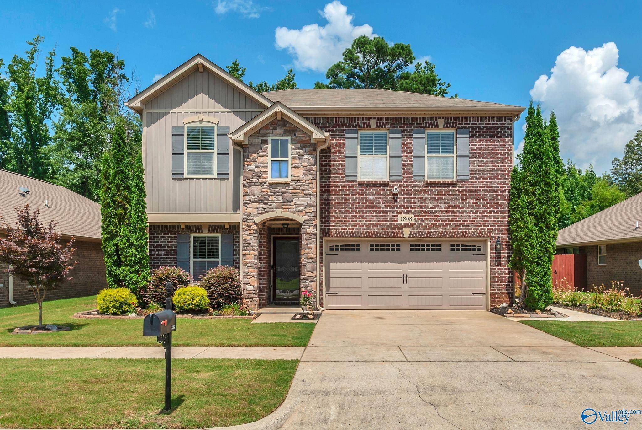 1808 Clayton Cove Drive NW, Madison, AL 35757