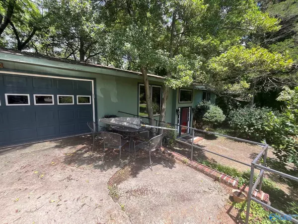 Huntsville, AL 35816,620 Hillmont Street