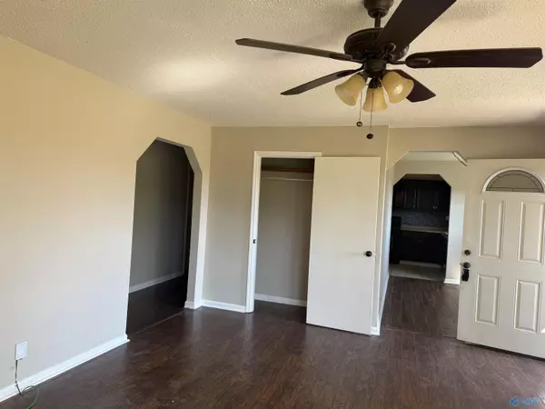 Harvest, AL 35749,372 Clutts Road