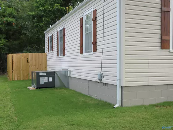 Scottsboro, AL 35768,433 E Charlotte Avenue