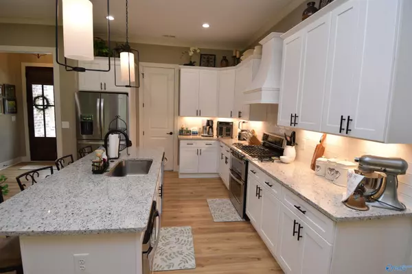 Guntersville, AL 35976,128 Tumbleweed Drive