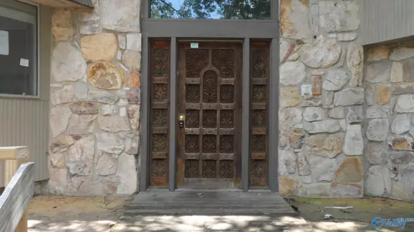 Anniston, AL 36207,33 Diana Hill Road