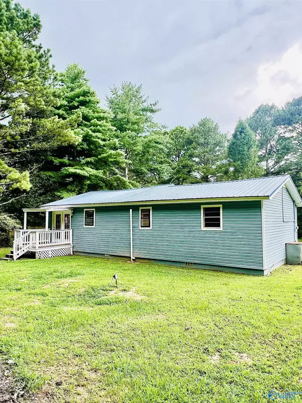 Albertville, AL 35950,144 Lucy Lane