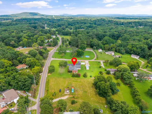 1776 Nick Davis Road, Harvest, AL 35749