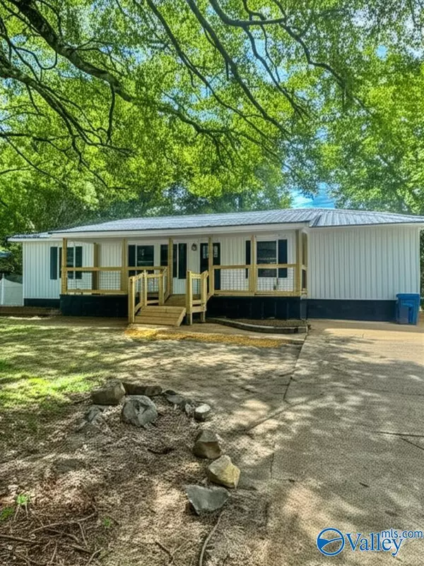 405 Stewart Avenue SE, Attalla, AL 35954