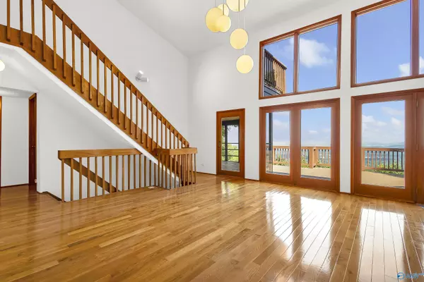 Huntsville, AL 35803,5000 Sunset Bluff SE