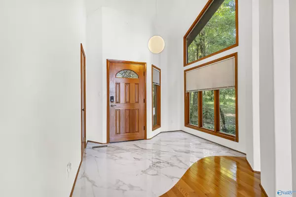 Huntsville, AL 35803,5000 Sunset Bluff SE