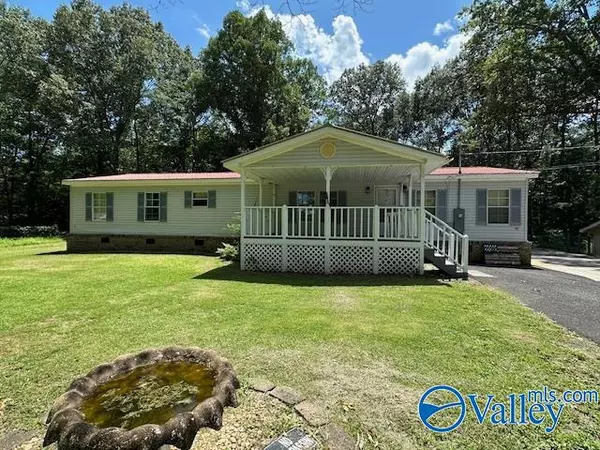 100 Swafford Road, Guntersville, AL 35976