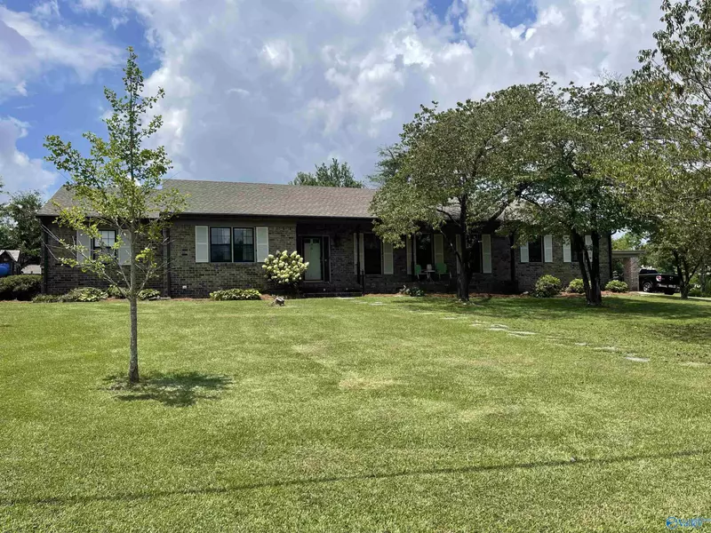 6 Penny Lane, Albertville, AL 35950