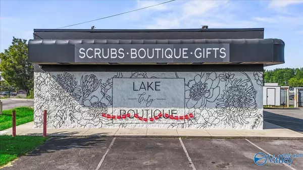 Guntersville, AL 35976,11743 US Highway 431