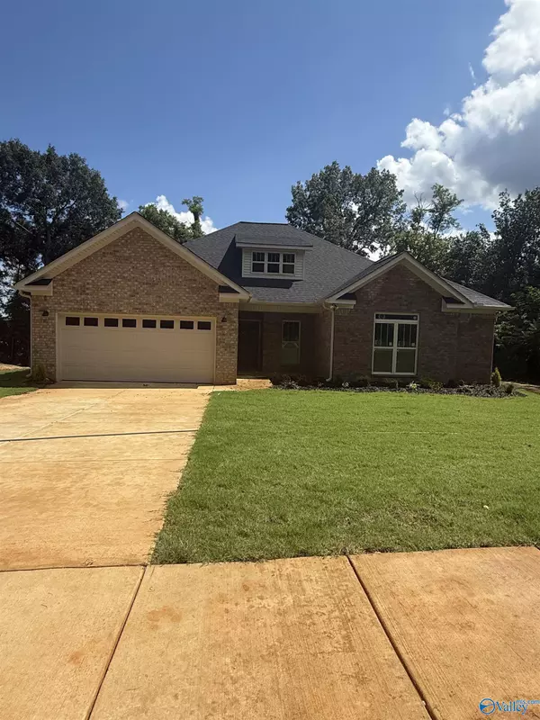 100 Shelly Lane, Huntsville, AL 35810