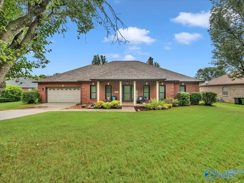 2316 Little Cove Road, Owens Cross Roads, AL 35763