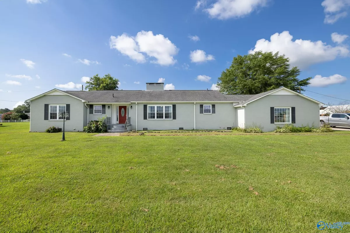 Hackleburg, AL 35564,418 Cedar Tree Street