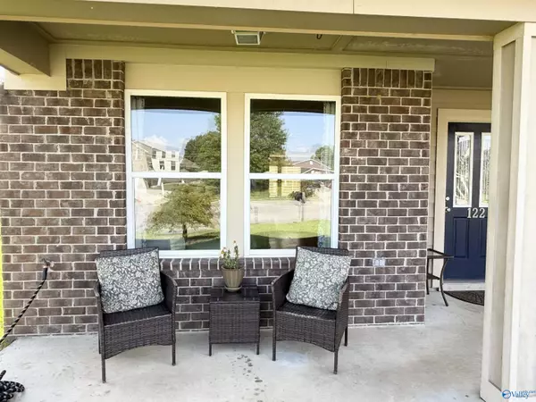 Owens Cross Roads, AL 35763,122 Firefly Lane