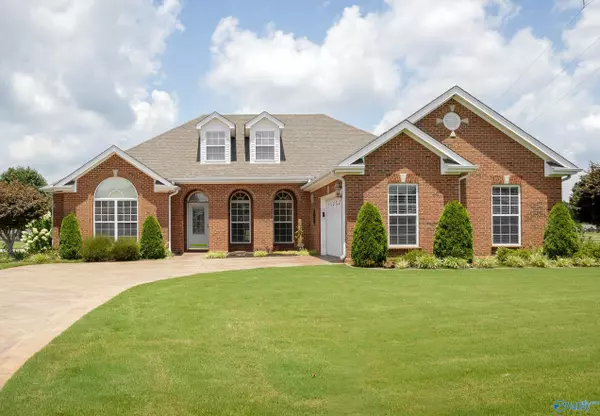 218 Plantation Springs Drive, Florence, AL 35630