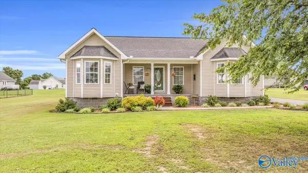 Rainsville, AL 35986,49 Mandi Lane