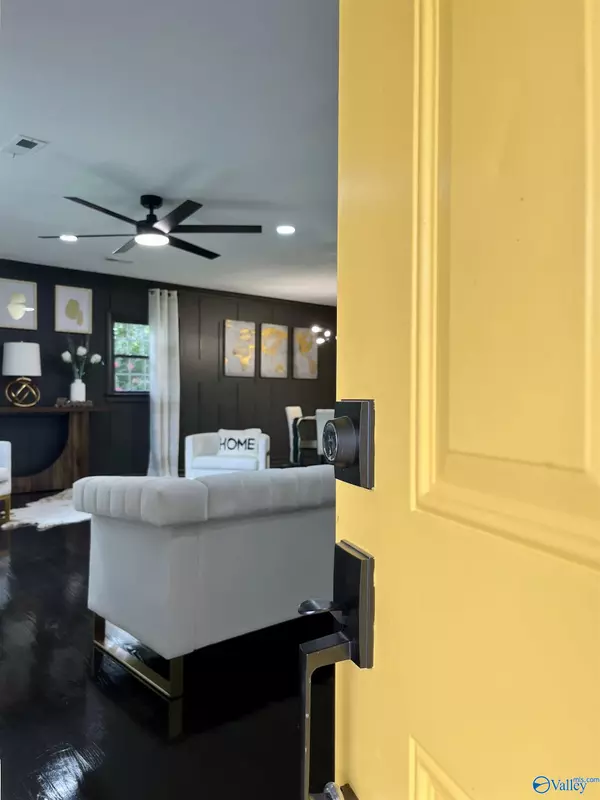 606 Homer Nance Road, Huntsville, AL 35811