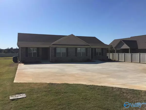 26074 Capshaw Road, Athens, AL 35613