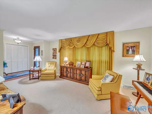 Huntsville, AL 35811,1900 Randy Court NE