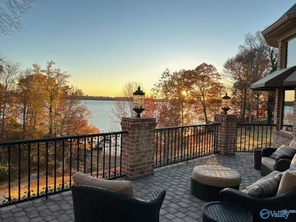 12955 Saint Andrew Drive, Athens, AL 35611