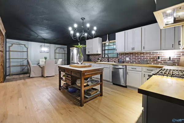 Arab, AL 35016,226 6th Street SW