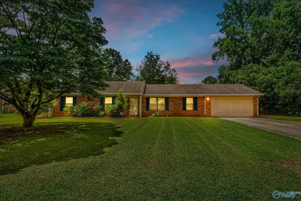 7811 Michael Lane, Huntsville, AL 35802