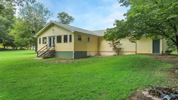 Hollywood, AL 35752,826 County Road 350