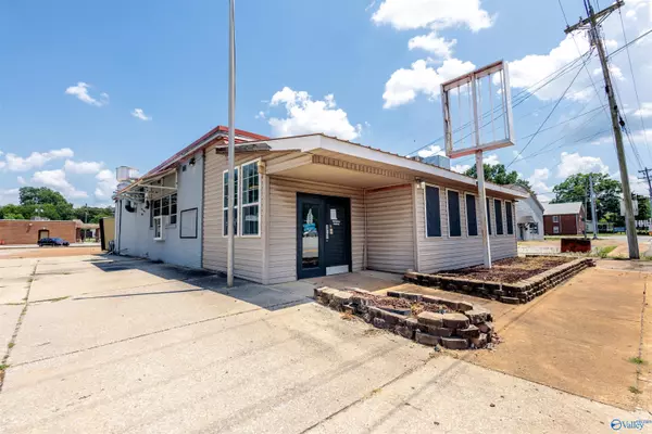 Town Creek, AL 35672,15908 Main Street