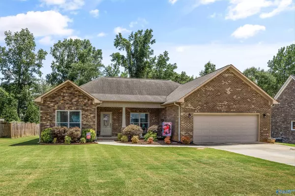 1404 Gypsy Trail, Hartselle, AL 35640