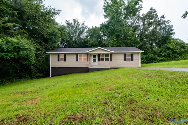 256 Noles Drive, New Market, AL 35761