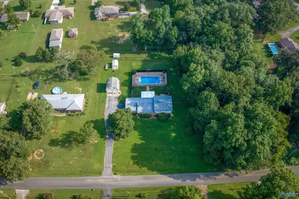 Florence, AL 35633,360 County Road 230