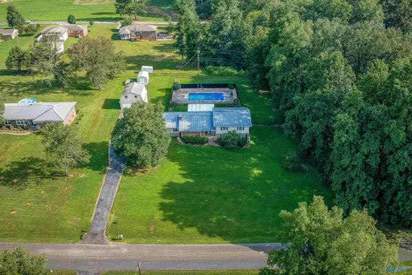 Florence, AL 35633,360 County Road 230