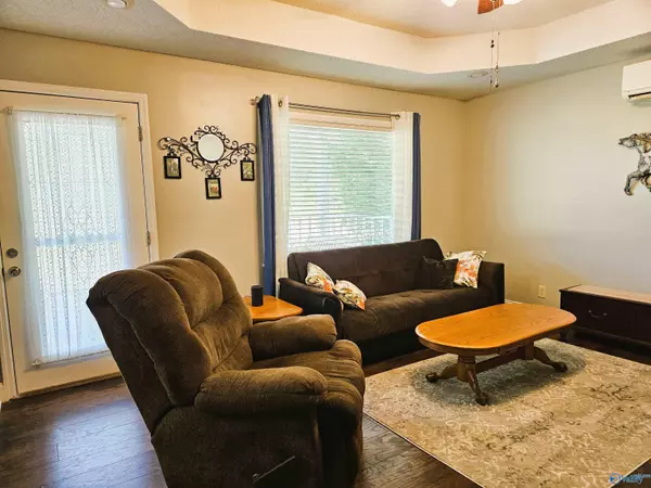 Somerville, AL 35670,309 Nelson Hollow Road