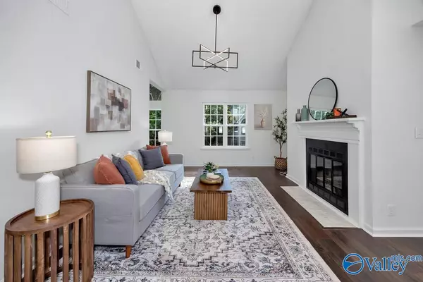 1067 Stones Throw Drive #1067, Huntsville, AL 35806