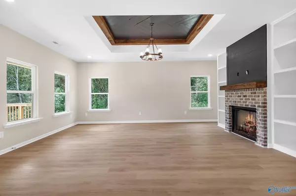 Guntersville, AL 35976,5902 Wyeth Mountain Road