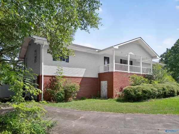 Wellington, AL 36279,851 Arrowhead Road