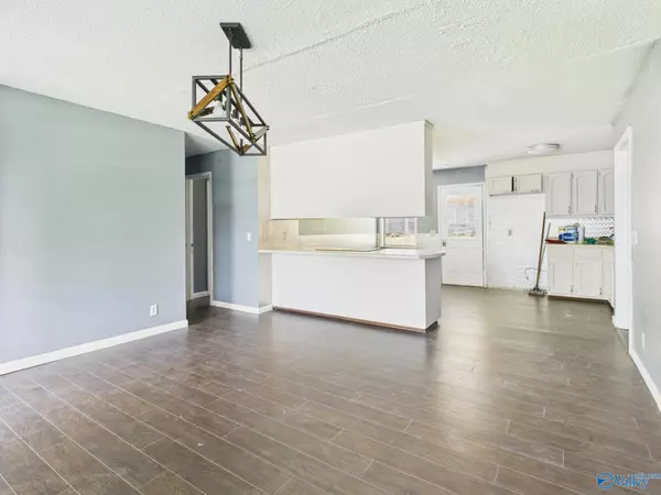 Winfield, AL 35594,57 11th Street E